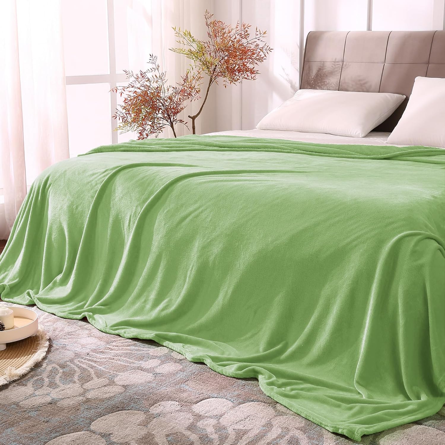 King Size Blanket for Bed, Luxury Plush Cozy Fuzzy Fleece Blanket 108X90 Inches, Super Soft Warm Big Lightweight Throw Blanket All Seasons Suitable, Black