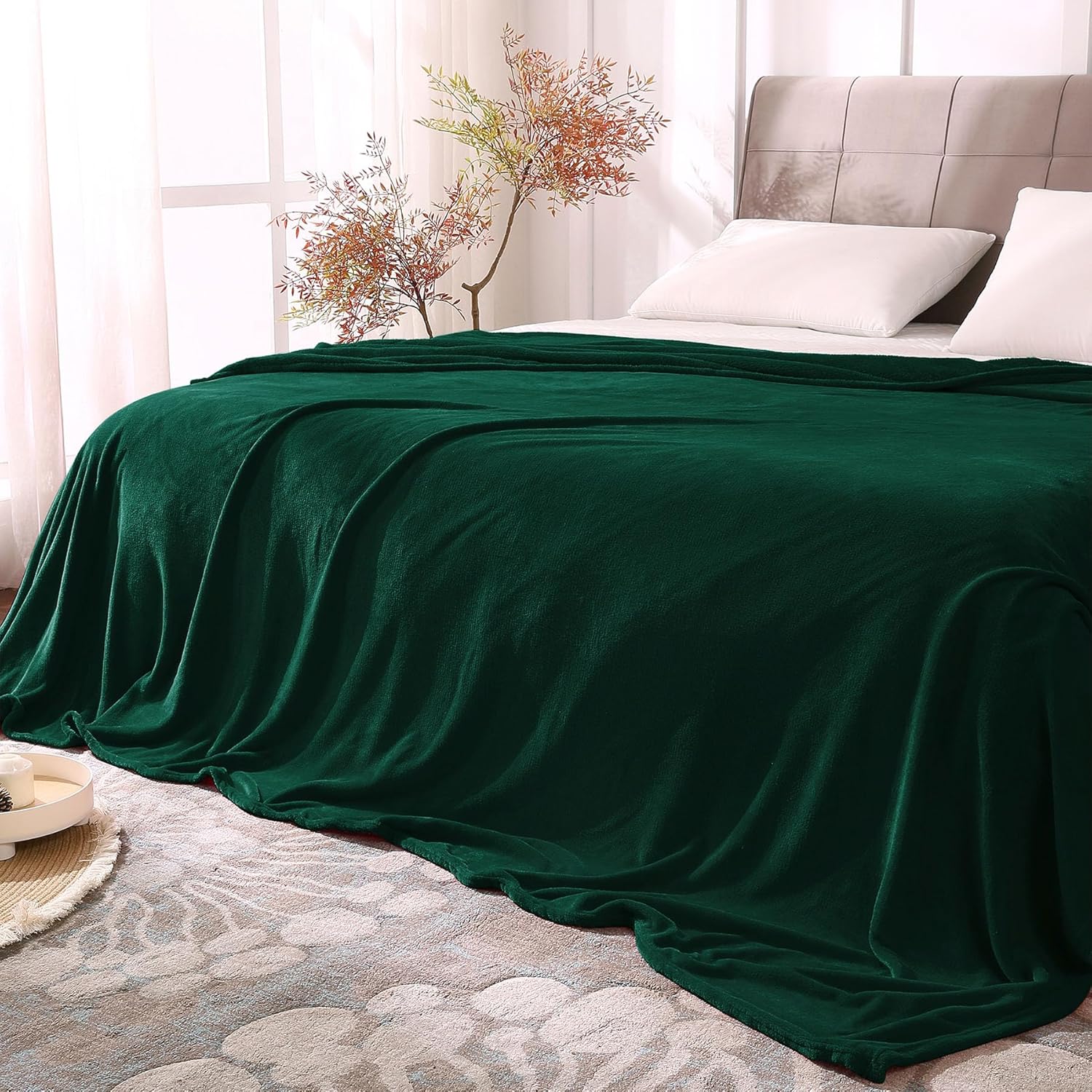 King Size Blanket for Bed, Luxury Plush Cozy Fuzzy Fleece Blanket 108X90 Inches, Super Soft Warm Big Lightweight Throw Blanket All Seasons Suitable, Black
