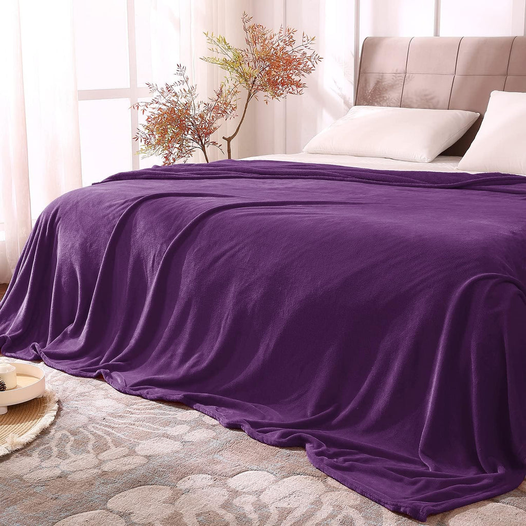 King Size Blanket for Bed, Luxury Plush Cozy Fuzzy Fleece Blanket 108X90 Inches, Super Soft Warm Big Lightweight Throw Blanket All Seasons Suitable, Black