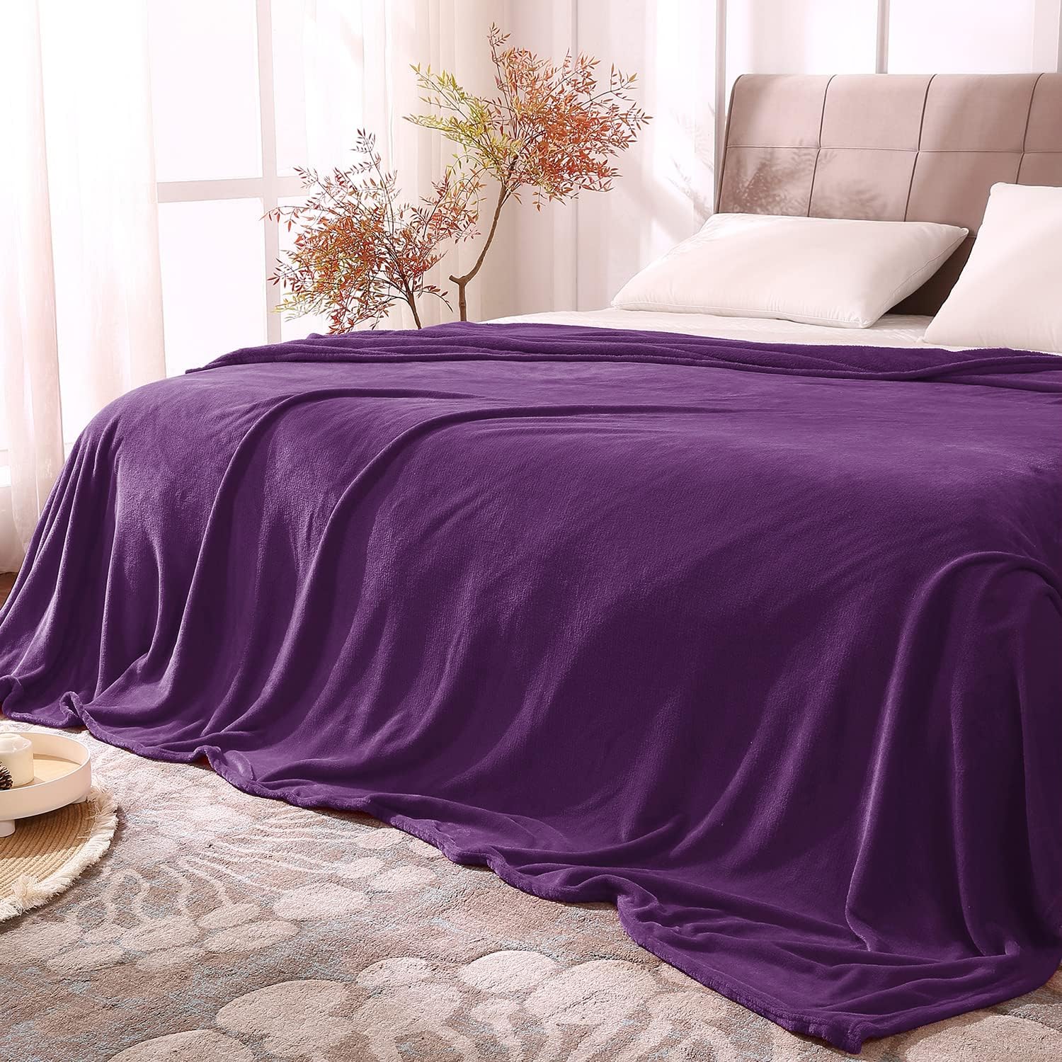 King Size Blanket for Bed, Luxury Plush Cozy Fuzzy Fleece Blanket 108X90 Inches, Super Soft Warm Big Lightweight Throw Blanket All Seasons Suitable, Black