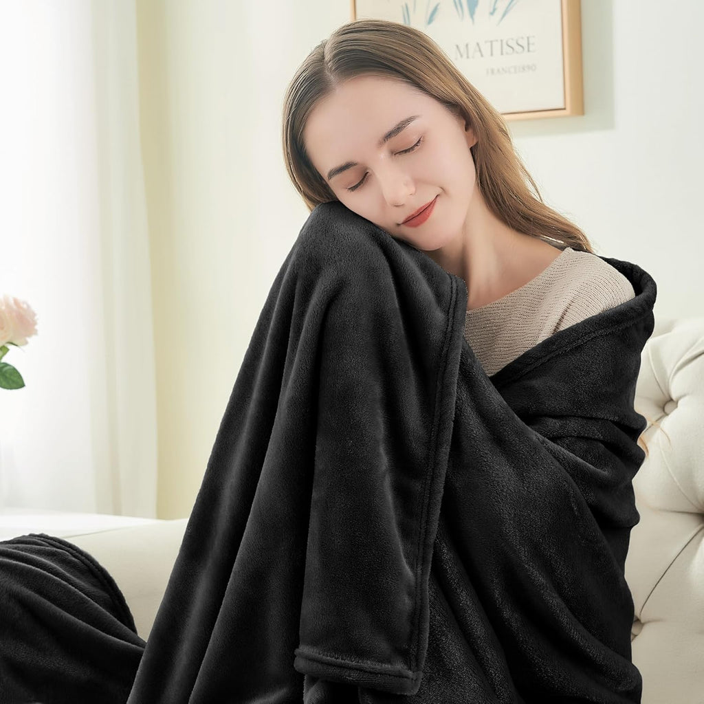 King Size Blanket for Bed, Luxury Plush Cozy Fuzzy Fleece Blanket 108X90 Inches, Super Soft Warm Big Lightweight Throw Blanket All Seasons Suitable, Black