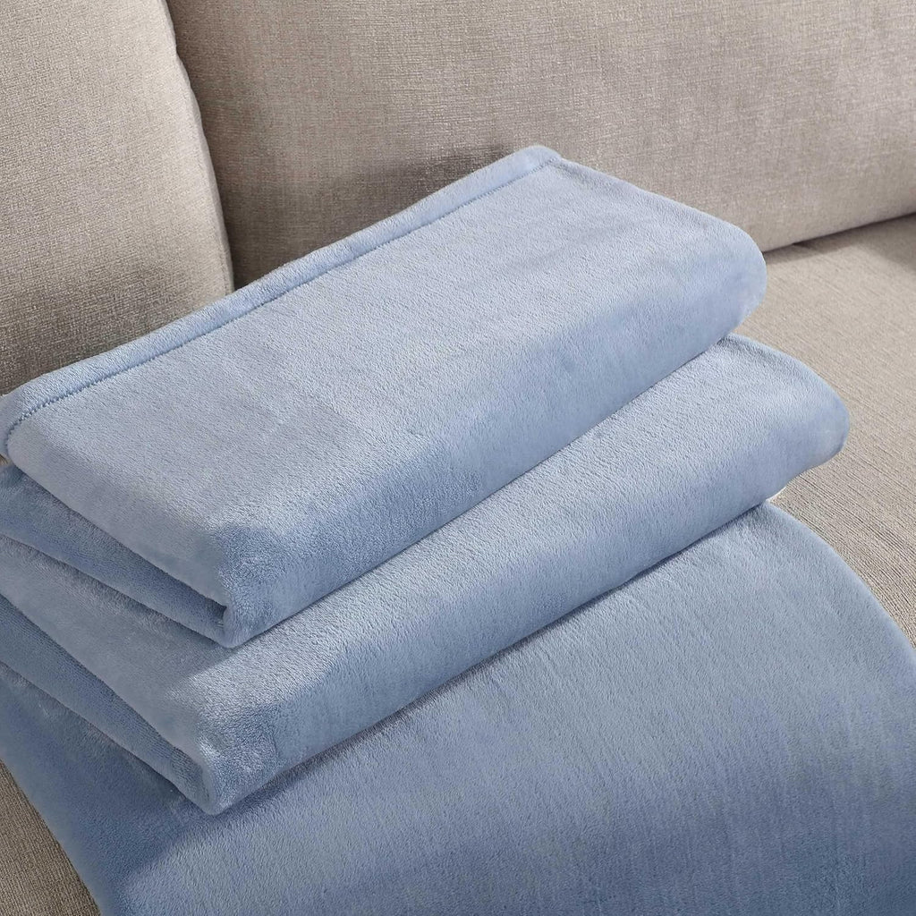 - Queen Blanket, Soft Plush Bedding, Medium Weight Bed Blanket (Core Plush Blue, Queen)