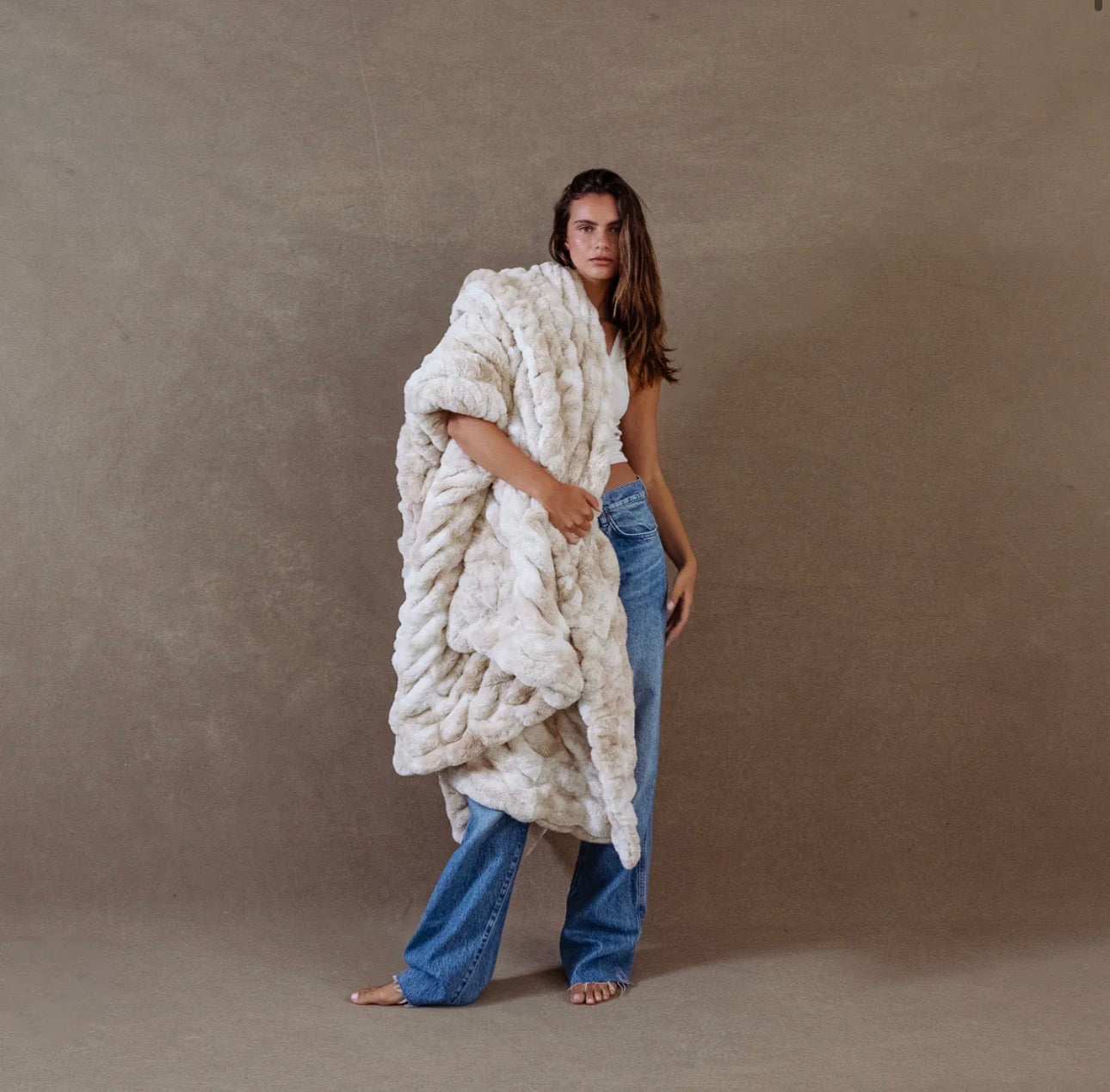 Lola Blankets/ caramel N’ cream