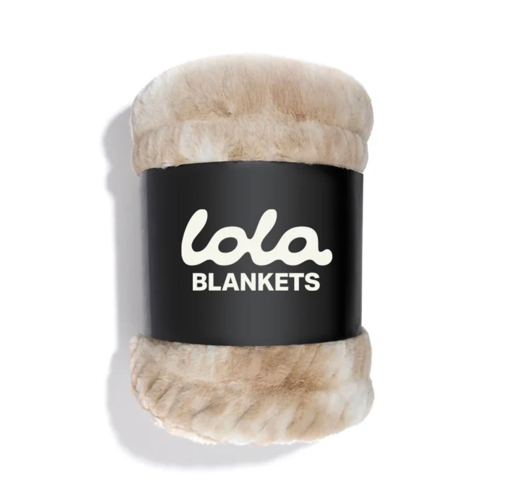 Lola Blankets/ caramel N’ cream